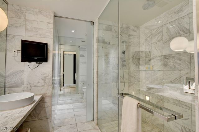 4381 West Flamingo Road 19302, Las Vegas, NV 89103