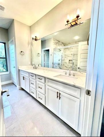 803 Thornton Road G, Houston, TX 77018