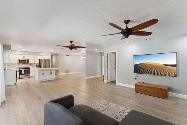 621 LITTLE WEKIVA ROAD, Altamonte Springs, FL 32714