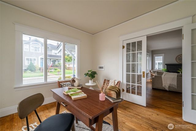 607 Warren Avenue, Everett, WA 98201