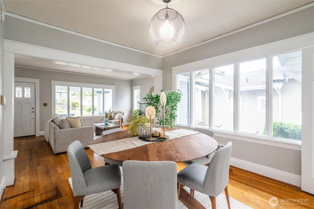 607 Warren Avenue, Everett, WA 98201