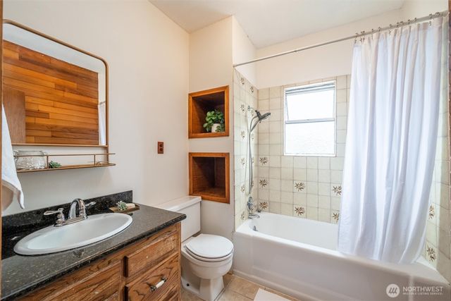607 Warren Avenue, Everett, WA 98201