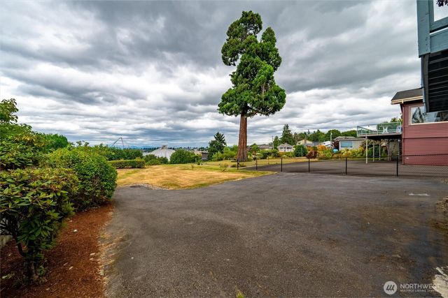 607 Warren Avenue, Everett, WA 98201
