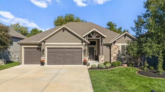 6805 Millbrook Street, Shawnee, KS 66218