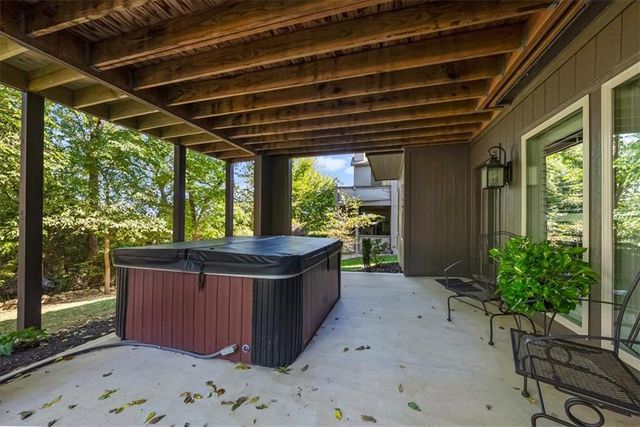 6805 Millbrook Street, Shawnee, KS 66218