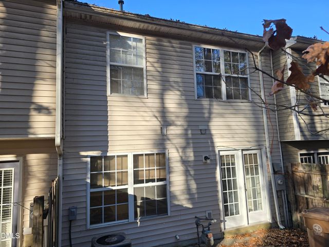 217 Climbing Ivy Court, Cary, NC 27511