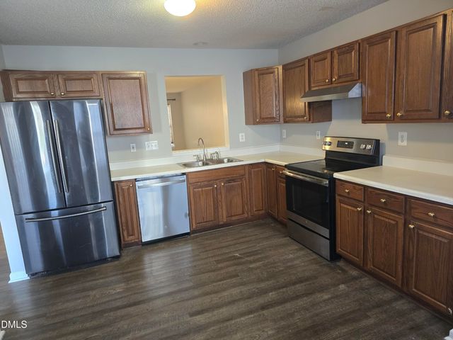 217 Climbing Ivy Court, Cary, NC 27511