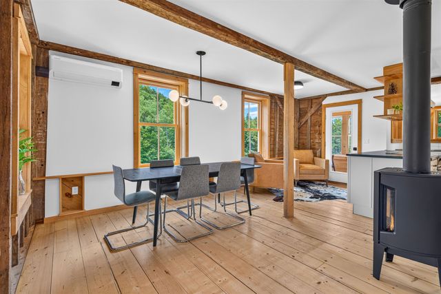 564 Goodaleville Road, Jamaica, VT 05343