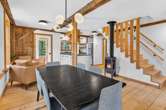 564 Goodaleville Road, Jamaica, VT 05343