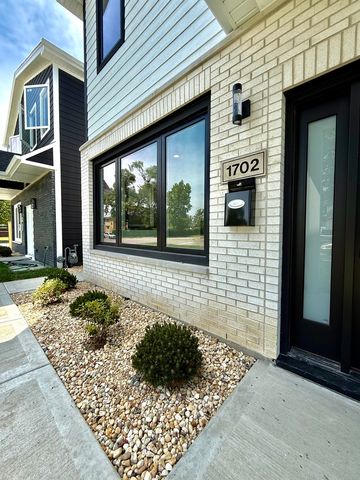 1702 N 40th Avenue, Stone Park, IL 60165