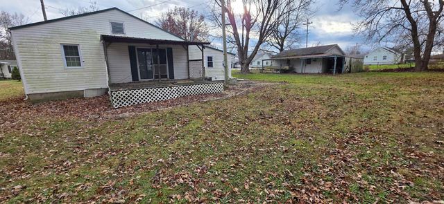 1218 W Glenburn Road, Linton, IN 47441