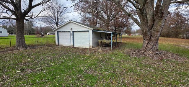 1218 W Glenburn Road, Linton, IN 47441