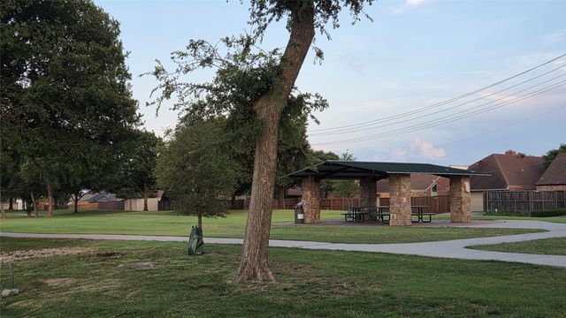 603 Woodhaven Place, Richardson, TX 75081