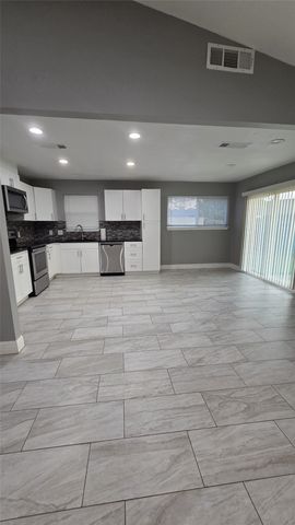 603 Woodhaven Place, Richardson, TX 75081