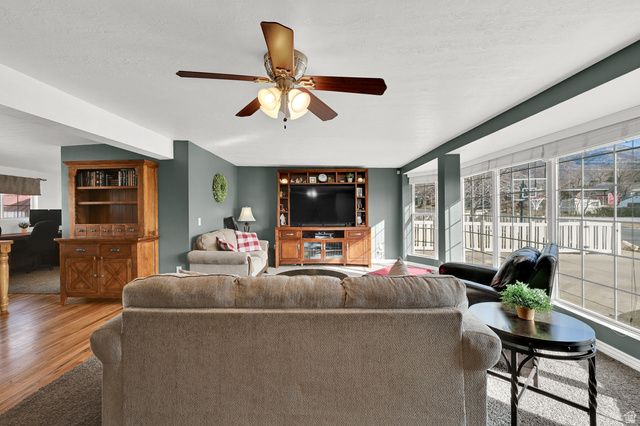 295 E 500 N, Kaysville, UT 84037