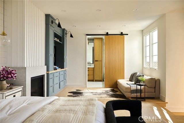 2526 Hermosa Ave, Hermosa Beach, CA 90254