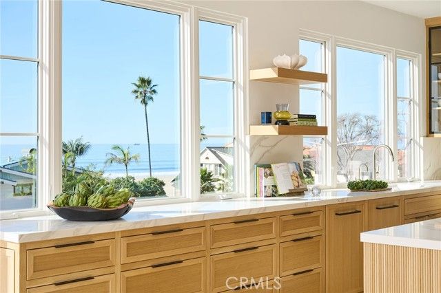 2526 Hermosa Ave, Hermosa Beach, CA 90254