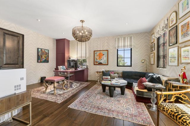 1906 Country Lane, Pasadena, CA 91107