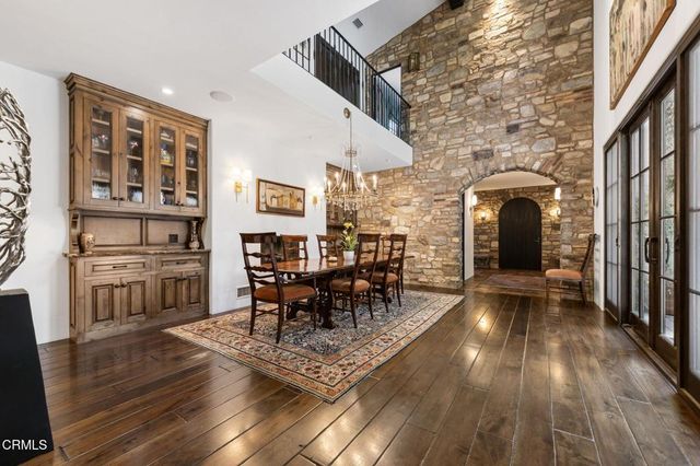 1906 Country Lane, Pasadena, CA 91107