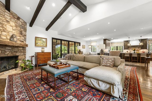 1906 Country Lane, Pasadena, CA 91107