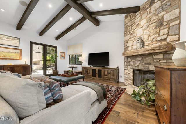 1906 Country Lane, Pasadena, CA 91107