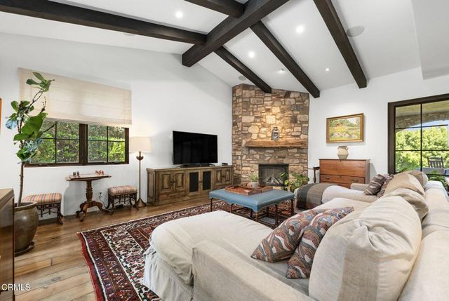 1906 Country Lane, Pasadena, CA 91107