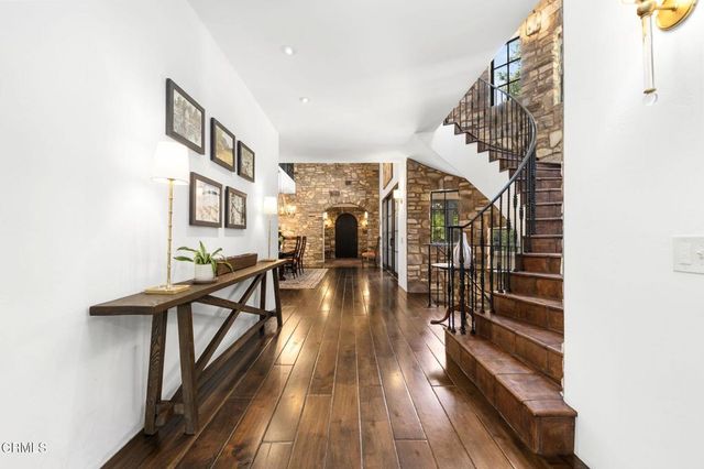 1906 Country Lane, Pasadena, CA 91107