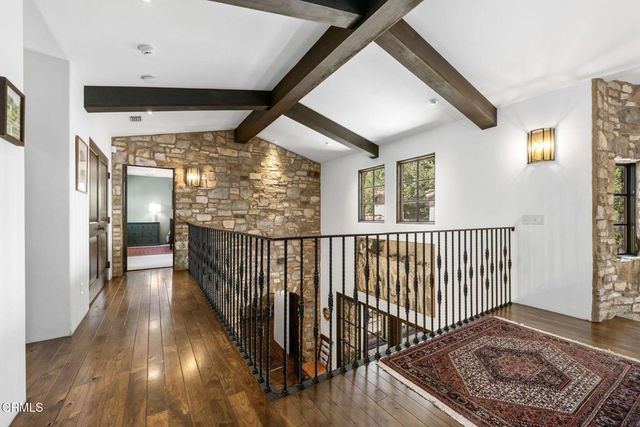 1906 Country Lane, Pasadena, CA 91107