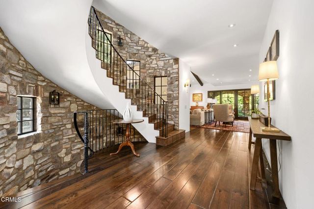 1906 Country Lane, Pasadena, CA 91107