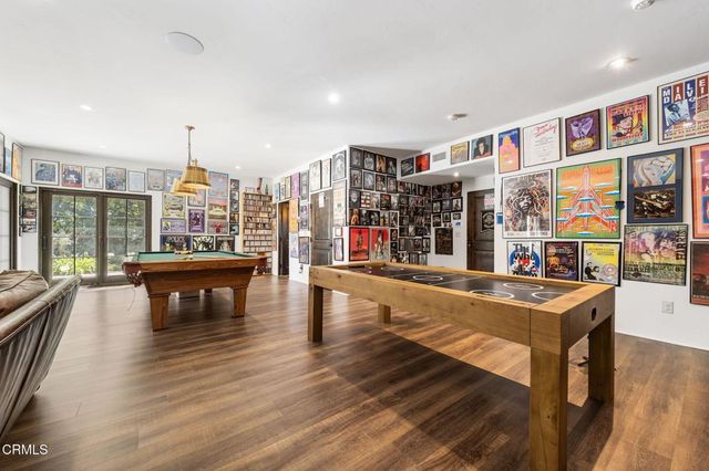 1906 Country Lane, Pasadena, CA 91107