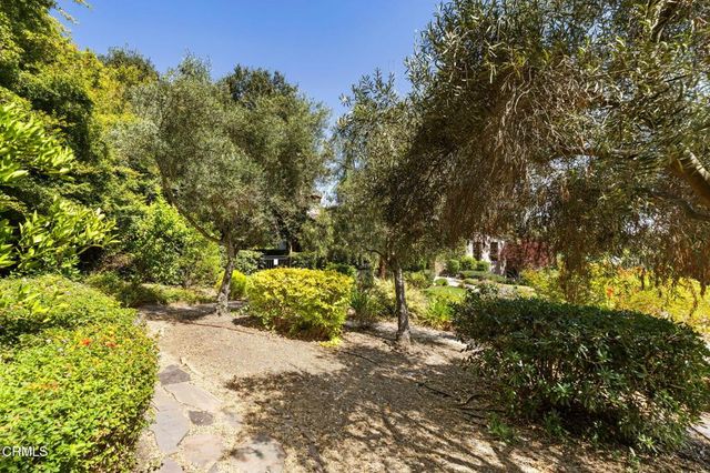 1906 Country Lane, Pasadena, CA 91107