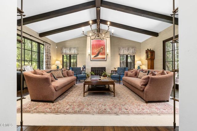 1906 Country Lane, Pasadena, CA 91107