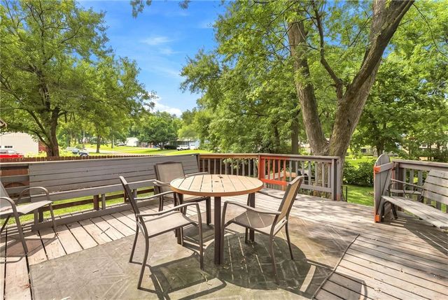 7306 Dearborn Street, Overland Park, KS 66204