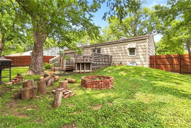 7306 Dearborn Street, Overland Park, KS 66204