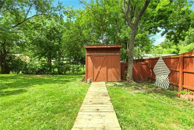 7306 Dearborn Street, Overland Park, KS 66204