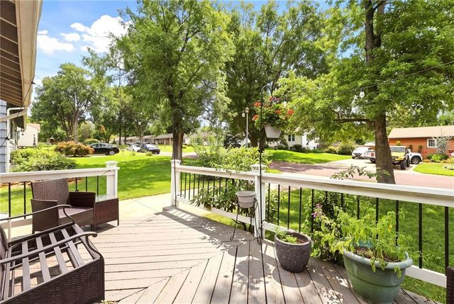 7306 Dearborn Street, Overland Park, KS 66204
