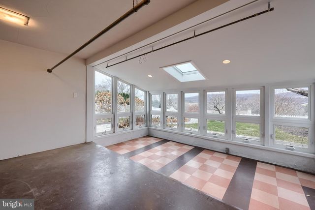 161 CREST DR, Boyertown, PA 19512