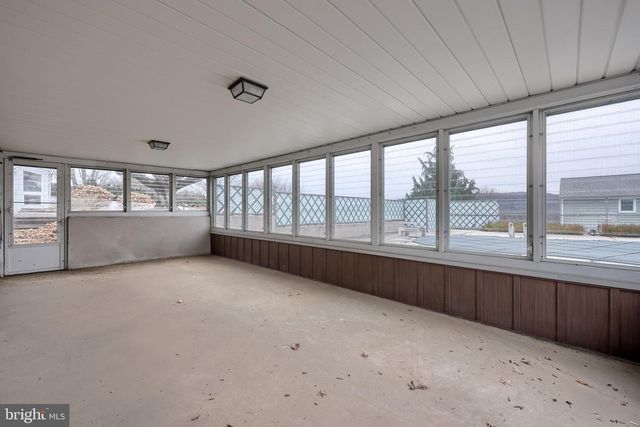 161 CREST DR, Boyertown, PA 19512