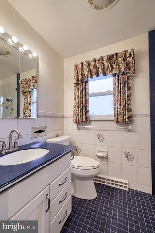 161 CREST DR, Boyertown, PA 19512