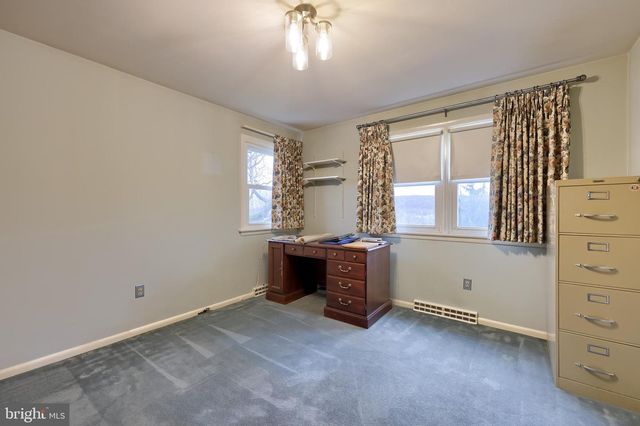 161 CREST DR, Boyertown, PA 19512