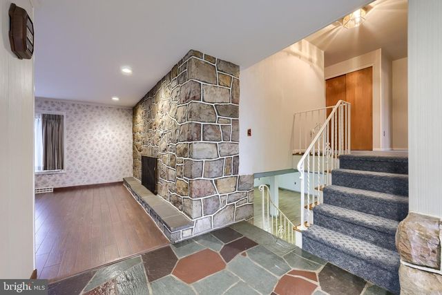 161 CREST DR, Boyertown, PA 19512