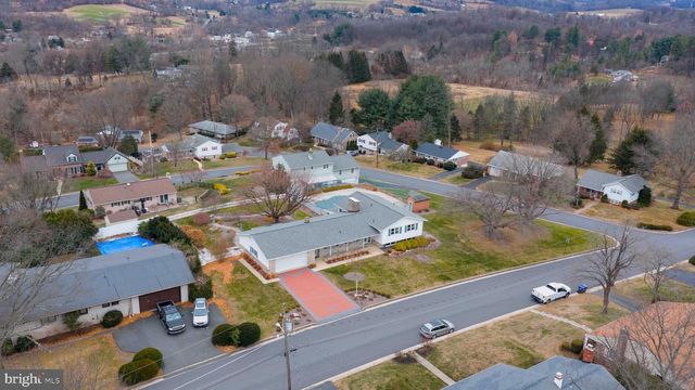 161 CREST DR, Boyertown, PA 19512