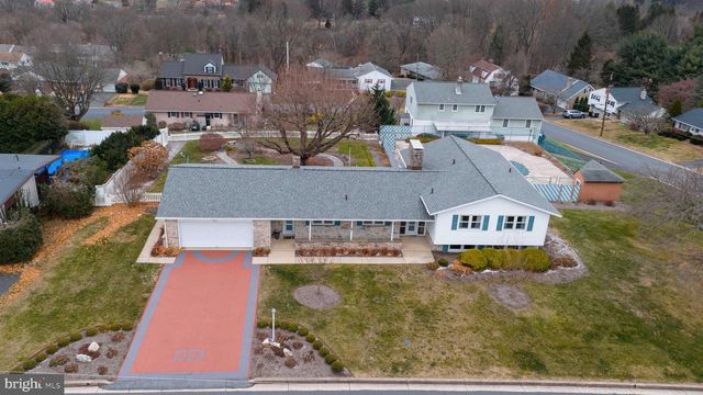 161 CREST DR, Boyertown, PA 19512