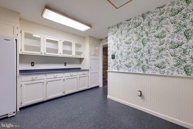 161 CREST DR, Boyertown, PA 19512