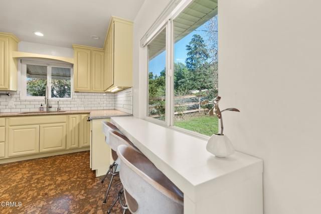 33 Monterey Drive, Oak View, CA 93022