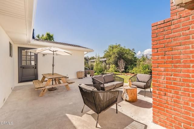 33 Monterey Drive, Oak View, CA 93022