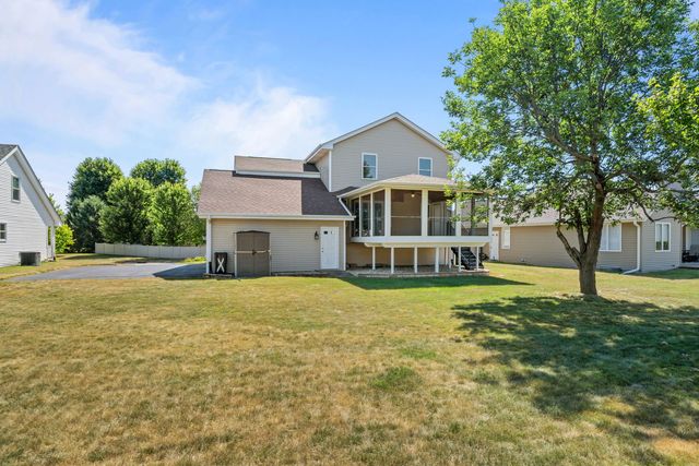 12138 Paisley Drive, Loves Park, IL 61111