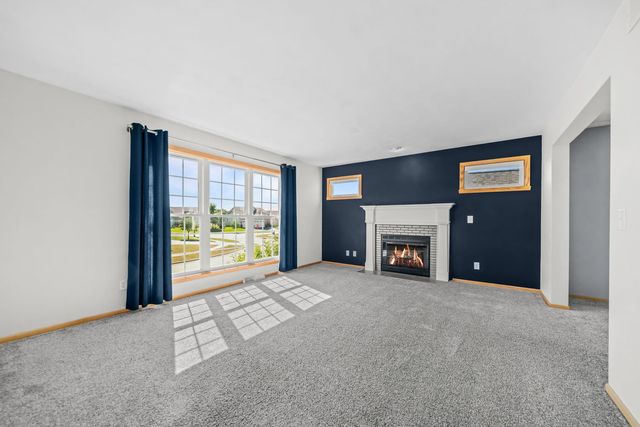 12138 Paisley Drive, Loves Park, IL 61111