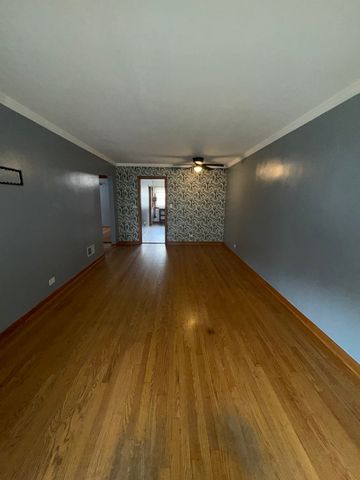 6104 W School Street, Chicago, IL 60634
