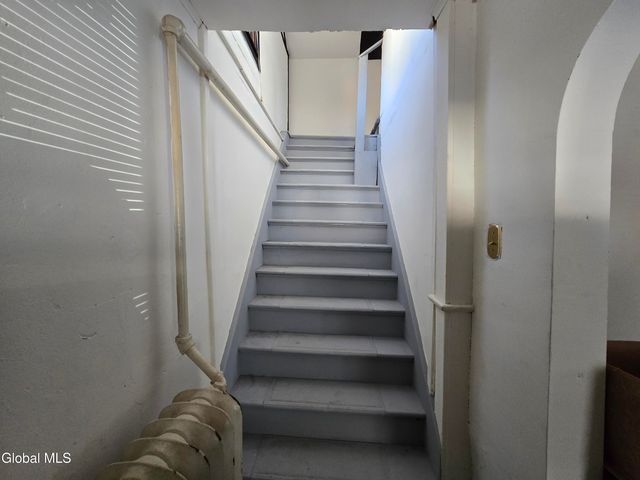 38 Sloan Street, Albany, NY 12202